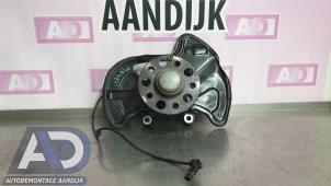 Gebruikte Fusee rechts-voor Mercedes E (C207) E-350 CGI V6 24V Prijs € 49,99 Margeregeling aangeboden door Autodemontage Aandijk