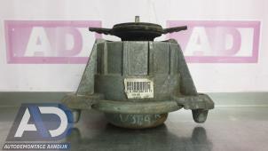 Gebruikte Motorsteun Mercedes E (C207) E-350 CGI V6 24V Prijs € 34,99 Margeregeling aangeboden door Autodemontage Aandijk