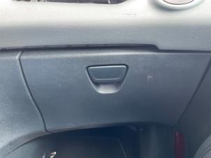 Gebruikte Dashboardkastje Ford Fiesta 6 (JA8) 1.4 16V Prijs € 29,99 Margeregeling aangeboden door Autodemontage Aandijk