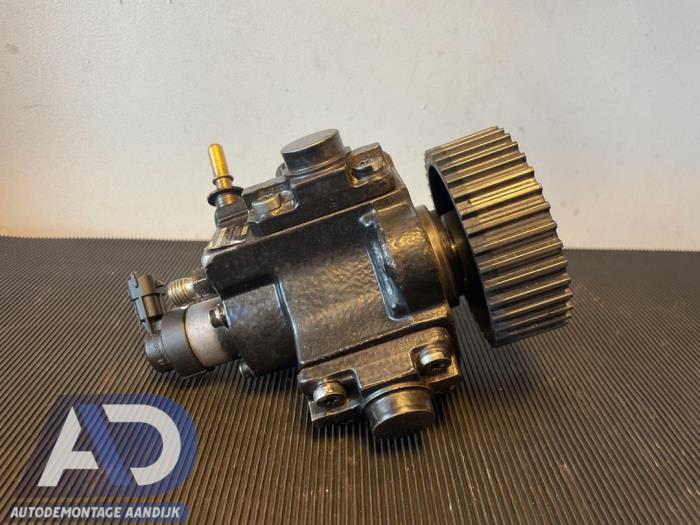 Gebruikte Brandstofpomp Mechanisch Alfa Romeo GT (937) 1.9 JTD 16V Multijet Prijs € 175,00 Margeregeling aangeboden door Autodemontage Aandijk