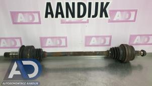 Gebruikte Aandrijfas rechts-achter Mercedes C (W204) 2.2 C-220 CDI 16V Prijs € 79,99 Margeregeling aangeboden door Autodemontage Aandijk