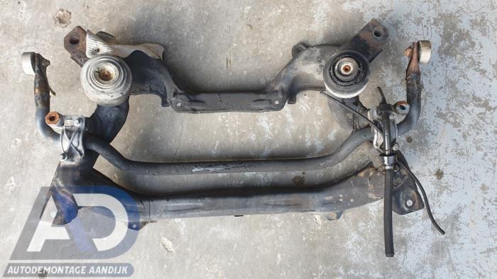 Gebruikte Subframe Mercedes E (W211) 2.7 E-270 CDI 20V Prijs € 99,99 Margeregeling aangeboden door Autodemontage Aandijk