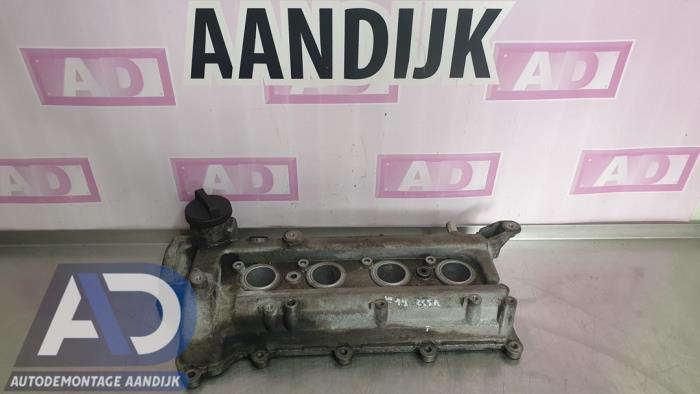 Kleppendeksel van een Toyota Yaris II (P9) 1.3 16V VVT-i 2008