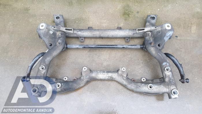 Gebruikte Subframe Mercedes C (W204) 2.2 C-220 CDI 16V Prijs € 99,99 Margeregeling aangeboden door Autodemontage Aandijk