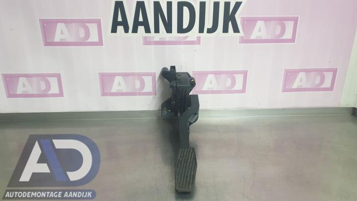 Gebruikte Gaspedaalpositie Sensor Opel Corsa C (F08/68) 1.2 16V Twin Port Prijs € 19,99 Margeregeling aangeboden door Autodemontage Aandijk