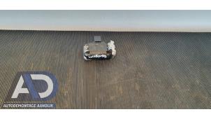 Gebruikte Regensensor Volvo XC70 (SZ) XC70 2.4 D5 20V Prijs € 22,99 Margeregeling aangeboden door Autodemontage Aandijk