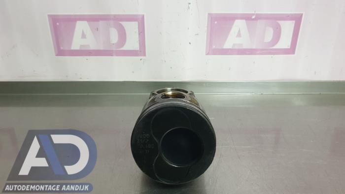 Gebruikte Zuiger Skoda Octavia Combi (1Z5) 1.9 TDI Prijs € 39,99 Margeregeling aangeboden door Autodemontage Aandijk