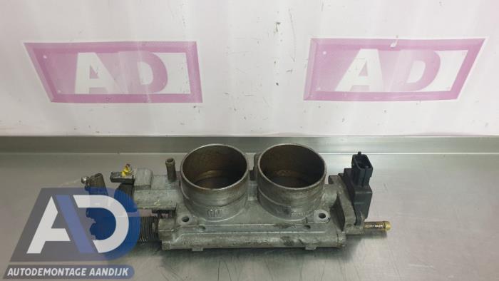 Gebruikte Gasklephuis Opel Omega B (25/26/27) 3.0 V6 24V Prijs € 59,99 Margeregeling aangeboden door Autodemontage Aandijk