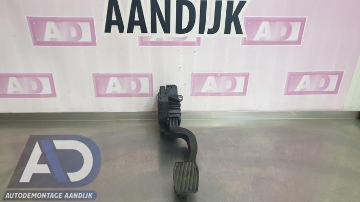 Gebruikte Gaspedaalpositie Sensor Opel Corsa D 1.3 CDTi 16V ecoFLEX Prijs € 14,99 Margeregeling aangeboden door Autodemontage Aandijk
