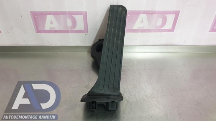 Gebruikte Sensor Gaspedaalpositie Volkswagen Passat (3C2) 1.9 TDI Prijs € 14,99 Margeregeling aangeboden door Autodemontage Aandijk