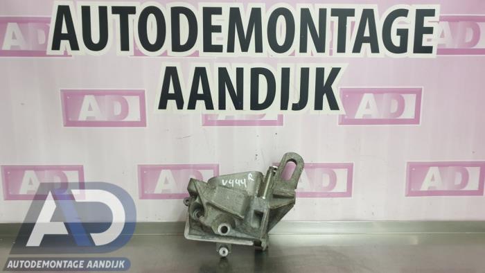 Gebruikte Motorsteun Ford Fiesta 6 (JA8) 1.25 16V Prijs € 29,99 Margeregeling aangeboden door Autodemontage Aandijk