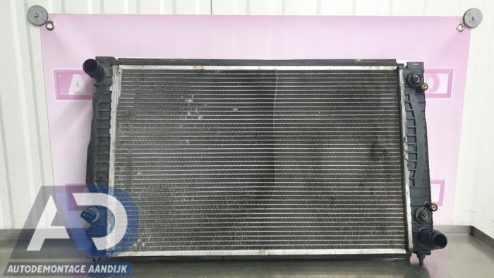 Gebruikte Radiateur Audi A4 (B5) 2.6 E V6 Prijs € 29,99 Margeregeling aangeboden door Autodemontage Aandijk