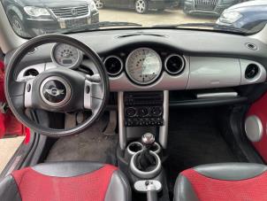 Gebruikte Airbag Set + Module BMW Mini One/Cooper (R50) 1.6 16V Cooper Prijs € 249,99 Margeregeling aangeboden door Autodemontage Aandijk