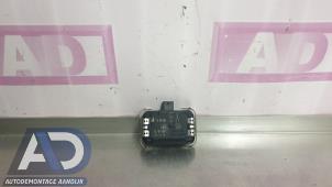 Gebruikte Regensensor Opel Astra H (L48) 1.7 CDTi 16V Prijs € 19,99 Margeregeling aangeboden door Autodemontage Aandijk