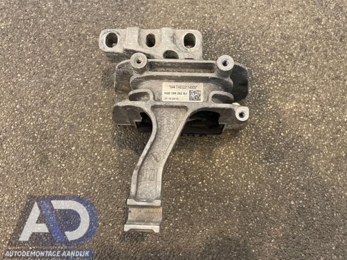 Gebruikte Motorsteun Volkswagen Golf VII (AUA) 2.0 GTD 16V Prijs € 34,99 Margeregeling aangeboden door Autodemontage Aandijk