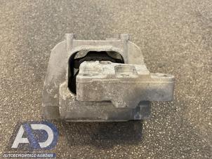 Motorsteun van een Volkswagen Golf VII (AUA) 2.0 GTD 16V 2015