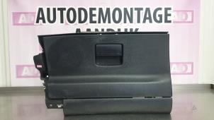 Gebruikte Handschoenenkastje Ford S-Max (GBW) 2.0 TDCi 16V 140 Prijs € 39,99 Margeregeling aangeboden door Autodemontage Aandijk