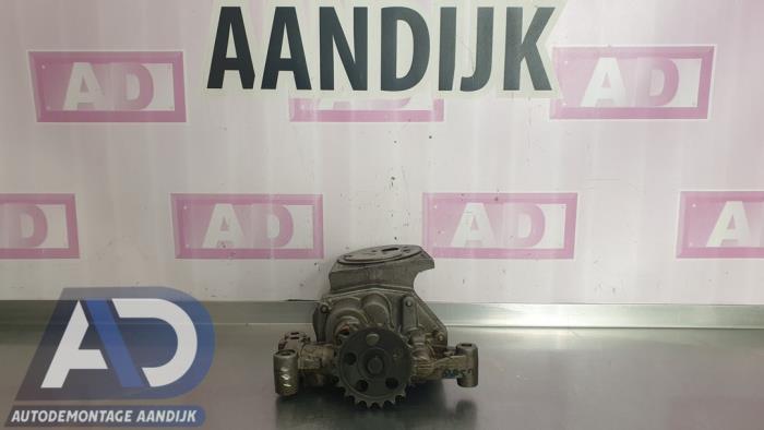 Gebruikte Oliepomp Peugeot 207/207+ (WA/WC/WM) 1.4 16V Prijs € 99,99 Margeregeling aangeboden door Autodemontage Aandijk