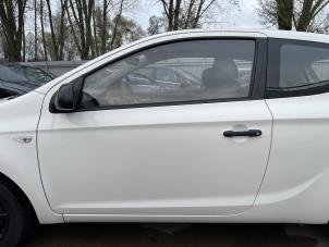 Gebruikte Deur 2Deurs links Hyundai i20 1.2i 16V Prijs € 174,99 Margeregeling aangeboden door Autodemontage Aandijk