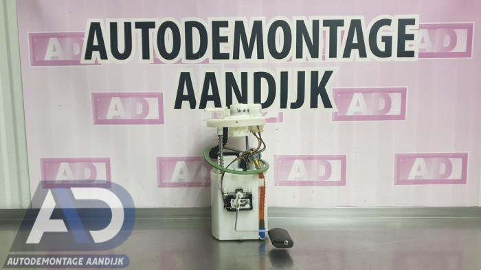 Gebruikte Tank element Pomp Hyundai i20 1.2i 16V Prijs € 34,99 Margeregeling aangeboden door Autodemontage Aandijk