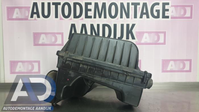 Gebruikte Luchtfilterhuis Opel Astra H (L48) 1.6 16V Prijs € 24,99 Margeregeling aangeboden door Autodemontage Aandijk