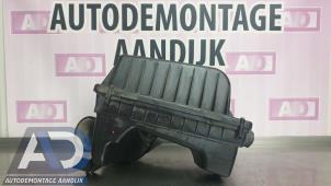 Gebruikte Luchtfilterhuis Opel Astra H (L48) 1.6 16V Prijs € 24,99 Margeregeling aangeboden door Autodemontage Aandijk