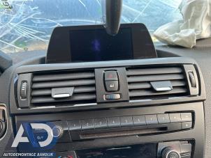 Gebruikte Luchtrooster Dashboard BMW 1 serie (F20) 116d 2.0 16V Prijs € 29,99 Margeregeling aangeboden door Autodemontage Aandijk