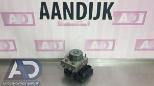 Gebruikte ABS Pomp Dacia Sandero II 0.9 TCE 12V Prijs € 69,99 Margeregeling aangeboden door Autodemontage Aandijk