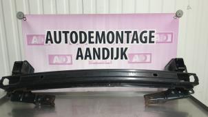 Gebruikte Bumperbalk voor Hyundai Tucson (JM) 2.0 16V CVVT 4x2 Prijs € 49,99 Margeregeling aangeboden door Autodemontage Aandijk