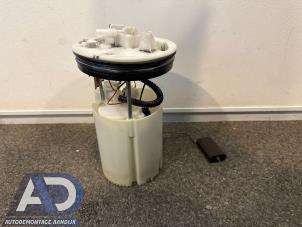 Gebruikte Tank element Pomp Ford Focus 3 Wagon 1.6 Ti-VCT 16V 105 Prijs € 49,99 Margeregeling aangeboden door Autodemontage Aandijk