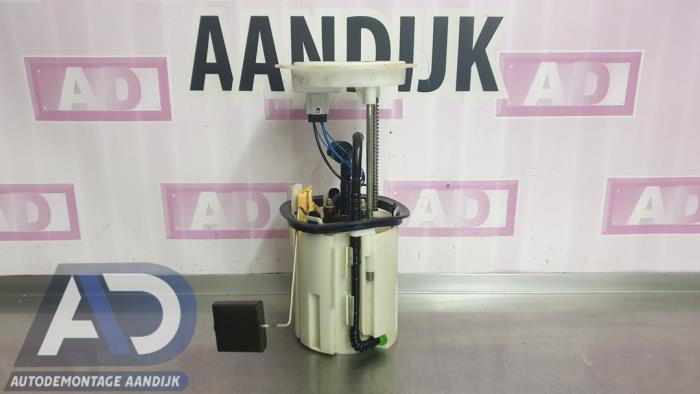 Gebruikte Tank element Pomp Mercedes B (W245) 2.0 B-200 CDI 16V Prijs € 49,99 Margeregeling aangeboden door Autodemontage Aandijk
