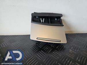 Gebruikte Asbak voor Audi A6 (C6) 2.0 T FSI 16V Prijs € 19,99 Margeregeling aangeboden door Autodemontage Aandijk