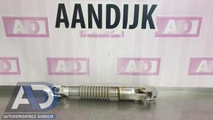 Gebruikte Kruiskoppeling T-As BMW 2 serie Active Tourer (F45) 218i 1.5 TwinPower Turbo 12V Prijs € 69,99 Margeregeling aangeboden door Autodemontage Aandijk