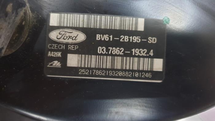 Rembol van een Ford Focus 3 Wagon 1.6 TDCi 95 2012