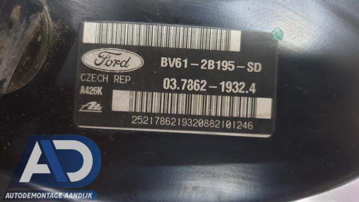 Rembol van een Ford Focus 3 Wagon 1.6 TDCi 95 2012