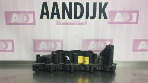 Gebruikte Inlaatspruitstuk Audi A8 (D4) 4.2 TDI V8 32V Quattro Prijs € 199,99 Margeregeling aangeboden door Autodemontage Aandijk