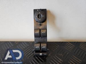 Gebruikte Ruit schakelaar elektrisch Ford Focus C-Max 1.6 TDCi 16V Prijs € 24,99 Margeregeling aangeboden door Autodemontage Aandijk