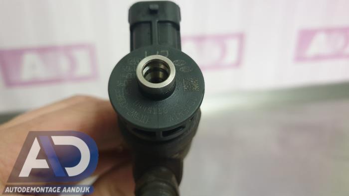 Verstuiver (diesel) van een Hyundai i40 CW (VFC) 1.7 CRDi 16V 2016