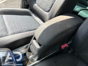 Gebruikte Armsteun Opel Meriva 1.4 Turbo 16V ecoFLEX Prijs € 49,99 Margeregeling aangeboden door Autodemontage Aandijk