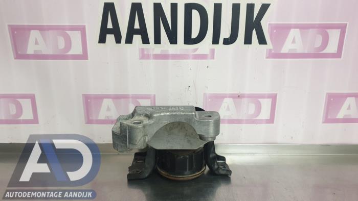 Gebruikte Motorsteun Nissan Pulsar (C13) 1.2 DIG-T 16V Prijs € 29,99 Margeregeling aangeboden door Autodemontage Aandijk