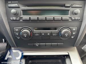 Gebruikte Chaufage Bedieningspaneel BMW 3 serie (E90) 320i 16V Prijs € 39,99 Margeregeling aangeboden door Autodemontage Aandijk