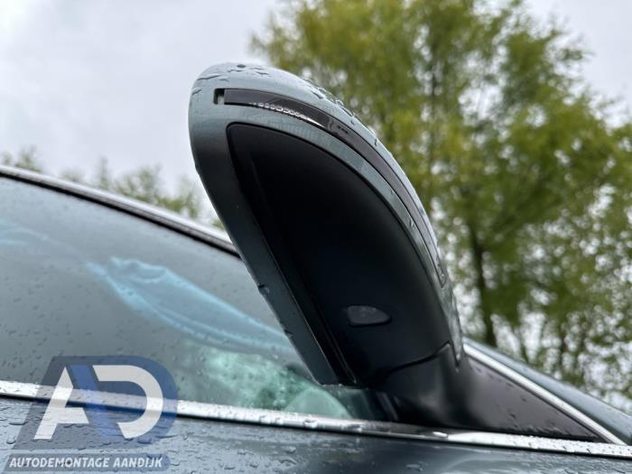 Buitenspiegel rechts van een Audi A6 (C6) 2.8 V6 24V FSI 2011