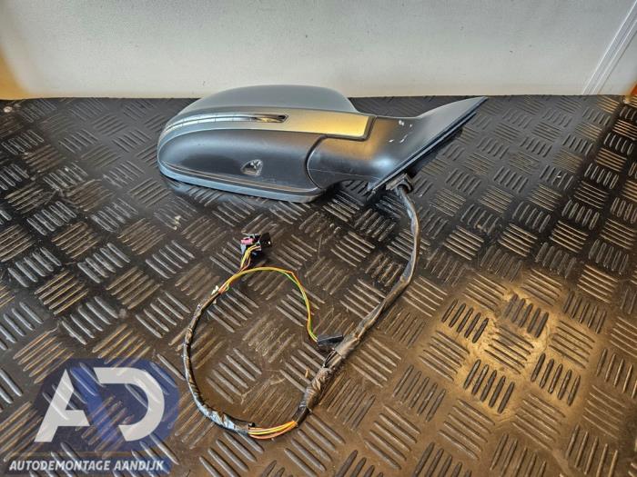 Buitenspiegel rechts van een Audi A6 (C6) 2.8 V6 24V FSI 2011