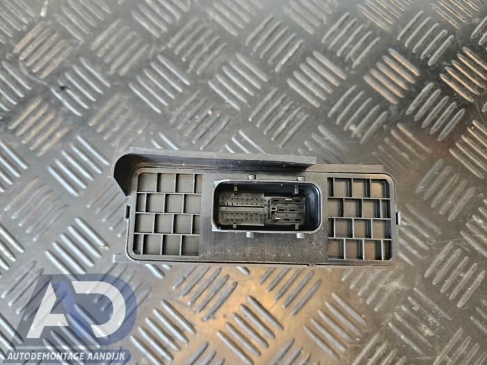 Boordcomputer van een Audi A6 (C6) 2.8 V6 24V FSI 2011