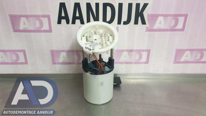 Gebruikte Tank element Pomp BMW 3 serie (E90) 320i 16V Prijs € 39,99 Margeregeling aangeboden door Autodemontage Aandijk