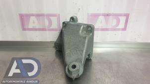 Gebruikte Motorsteun Mercedes E (C207) E-350 CGI V6 24V Prijs € 49,99 Margeregeling aangeboden door Autodemontage Aandijk