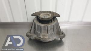 Gebruikte Motorsteun Mercedes E (C207) E-350 CGI V6 24V Prijs € 34,99 Margeregeling aangeboden door Autodemontage Aandijk