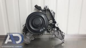 Gebruikte Waterpomp Mercedes E (C207) E-350 CGI V6 24V Prijs € 49,99 Margeregeling aangeboden door Autodemontage Aandijk