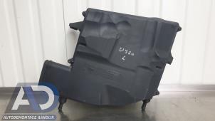 Gebruikte Luchtfilterhuis Mercedes C Estate (S204) 3.0 C-320 CDI V6 24V 4-Matic Prijs € 34,99 Margeregeling aangeboden door Autodemontage Aandijk