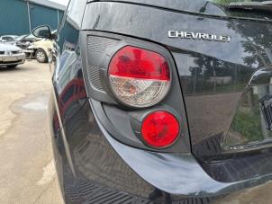 Gebruikte Achterlicht links Chevrolet Aveo (300) 1.2 16V Prijs € 39,99 Margeregeling aangeboden door Autodemontage Aandijk